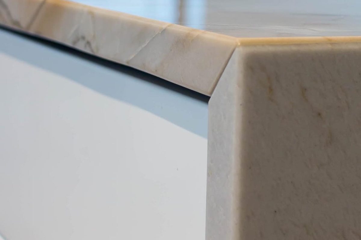 026E188E-0AFB-45F1-89D4-6D24E880BA77