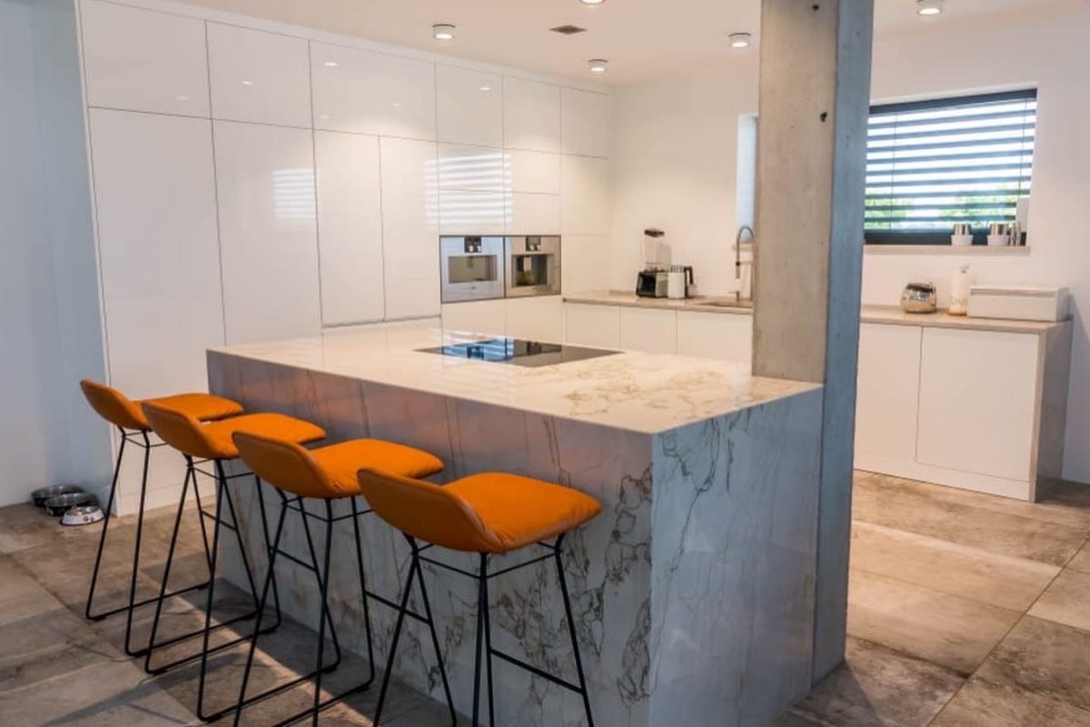 545E2355-C01C-43AD-9DEA-5475F79B5CB6