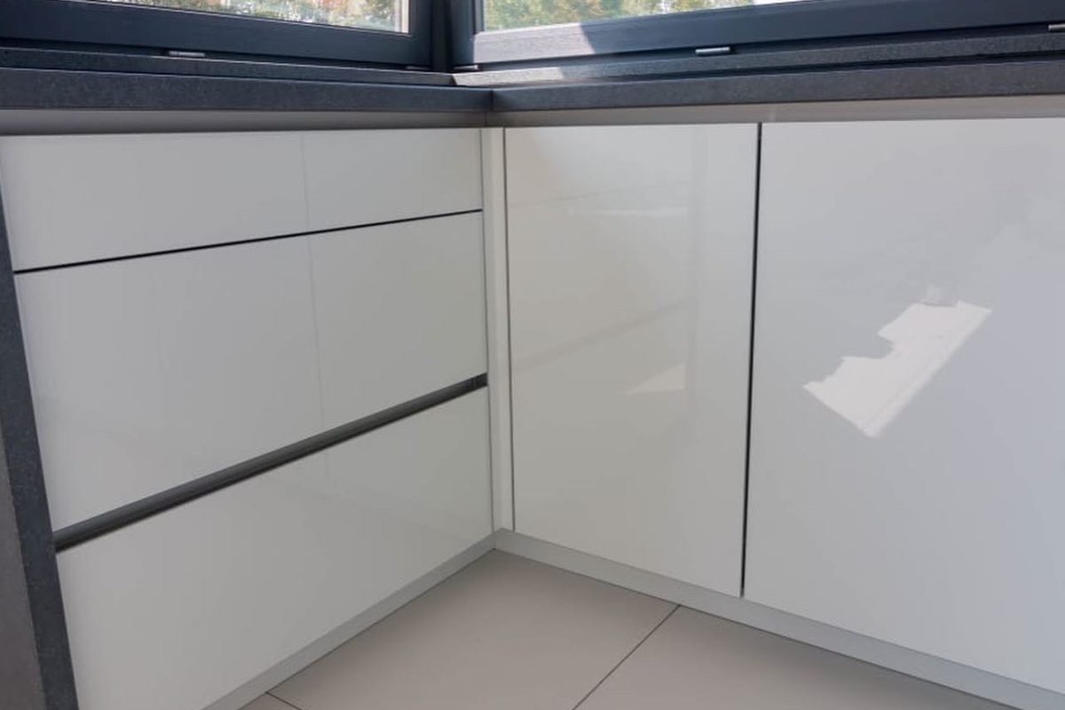 8B0E8F90-EEEC-4A92-BDD2-C3070DB92939