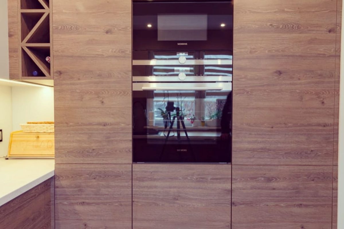 E0C30799-1C80-4184-9D00-9052691787CB