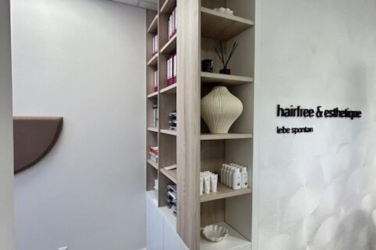 Einbauregal Eingang_1