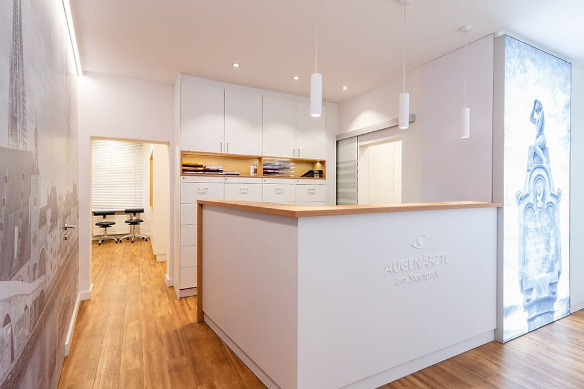 Planquelle_Augenklinik_Empfang1